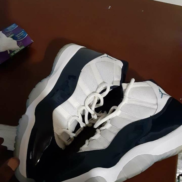 (Text 678-888-5446) Midnight Navy Retro 11's - Picture 4 of 4